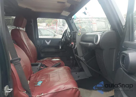 2008 Jeep Wrangler Unlimited Sahara z USA, uszkodzony, nr VIN 1J4GA59158L595209